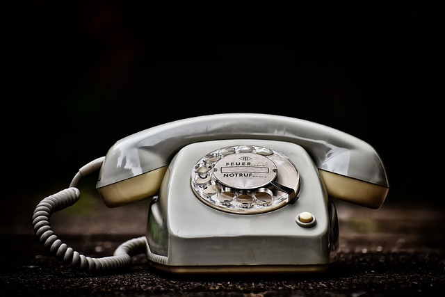 Los icónicos teléfonos de los años 60: Un repaso a la nostalgia vintage