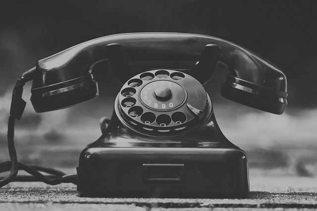 La historia del teléfono vintage: ¿En qué año se creó el primer dispositivo de comunicación?